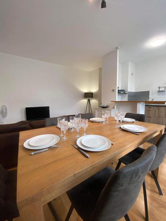 Le Carnot Appartement Avec 2 Chambres Separes Et Parking Privatif Et Securise Arras Exterior foto